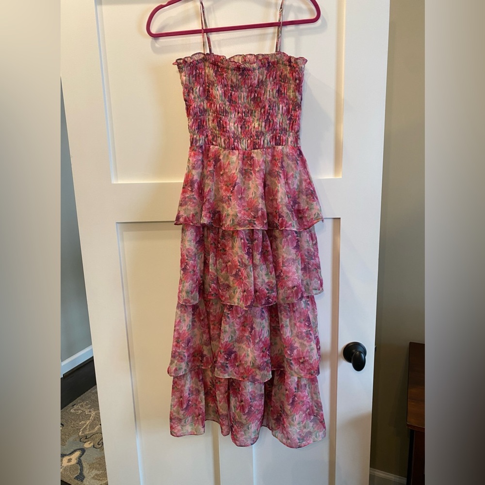 Beautiful Lucy Paris floral maxi dress. Small women’s.